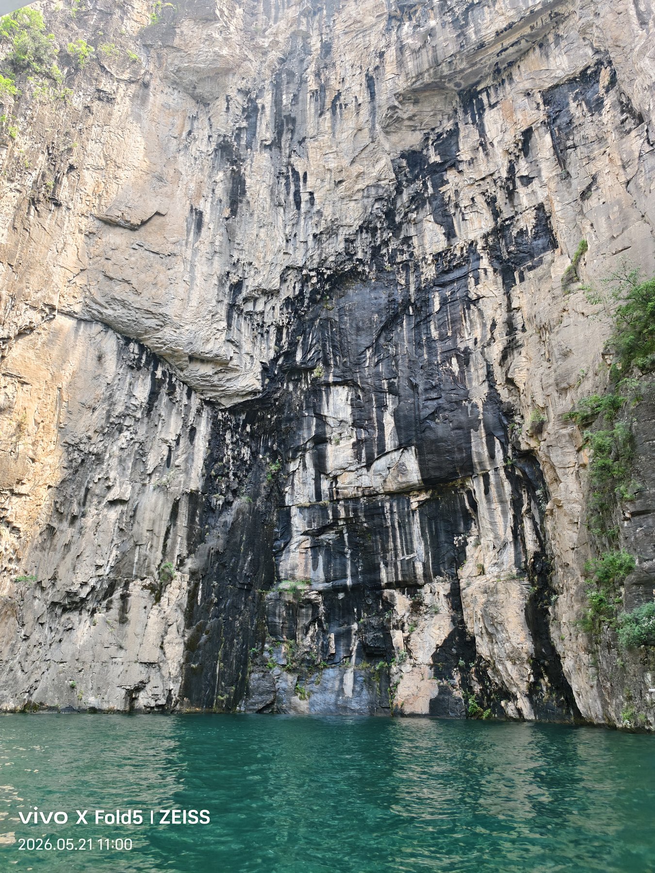 八泉峡水色